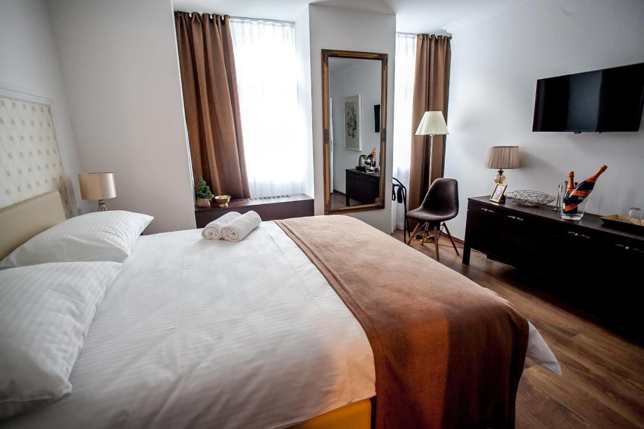 Flex Selfcheckins - Zagreb - Hostel - 8 Rooms - City Centre מראה חיצוני תמונה