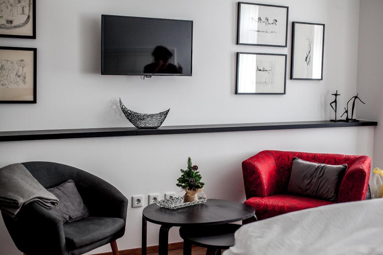 Flex Selfcheckins - Zagreb - Hostel - 8 Rooms - City Centre מראה חיצוני תמונה