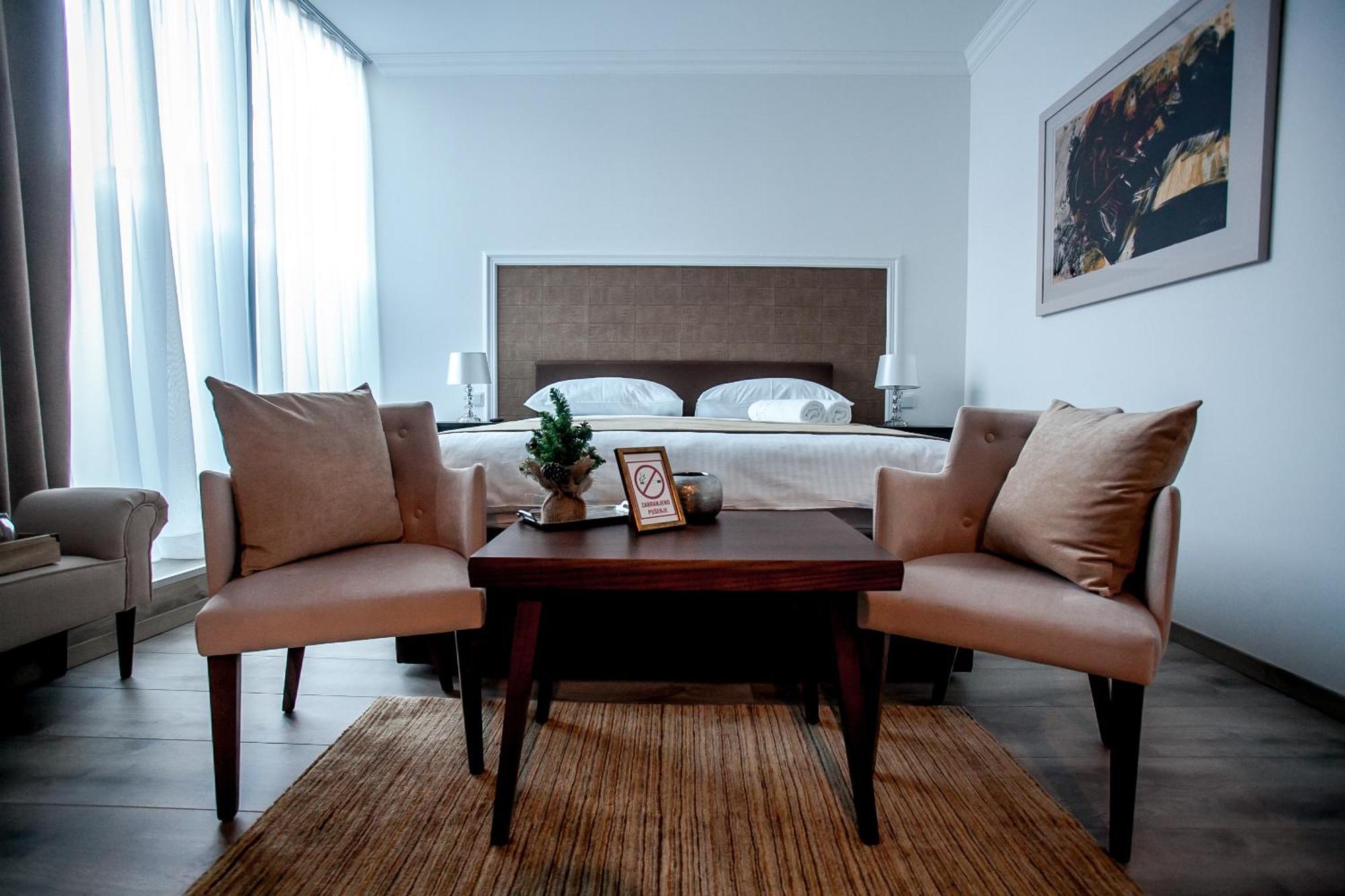 Flex Selfcheckins - Zagreb - Hostel - 8 Rooms - City Centre מראה חיצוני תמונה