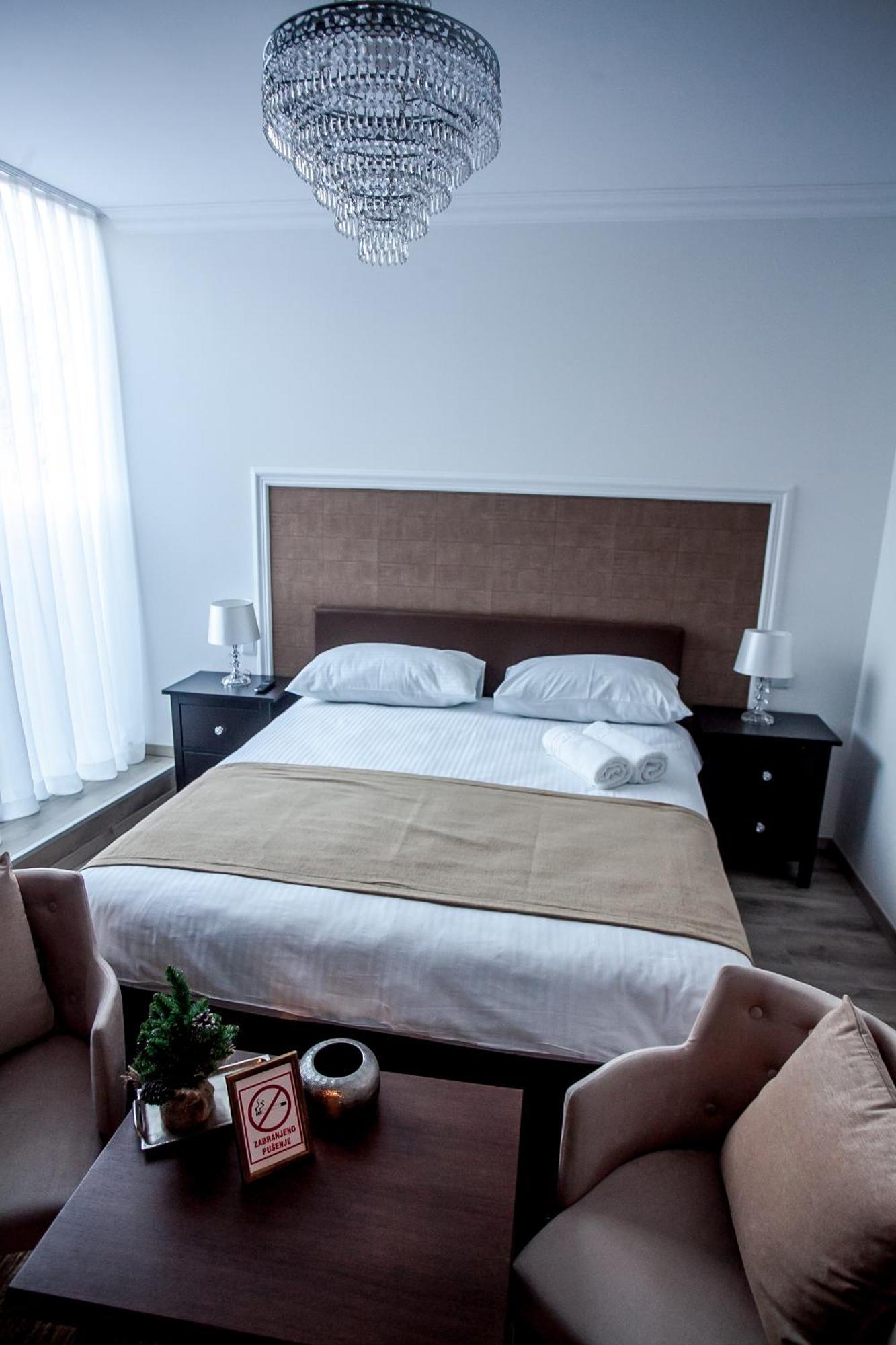 Flex Selfcheckins - Zagreb - Hostel - 8 Rooms - City Centre מראה חיצוני תמונה