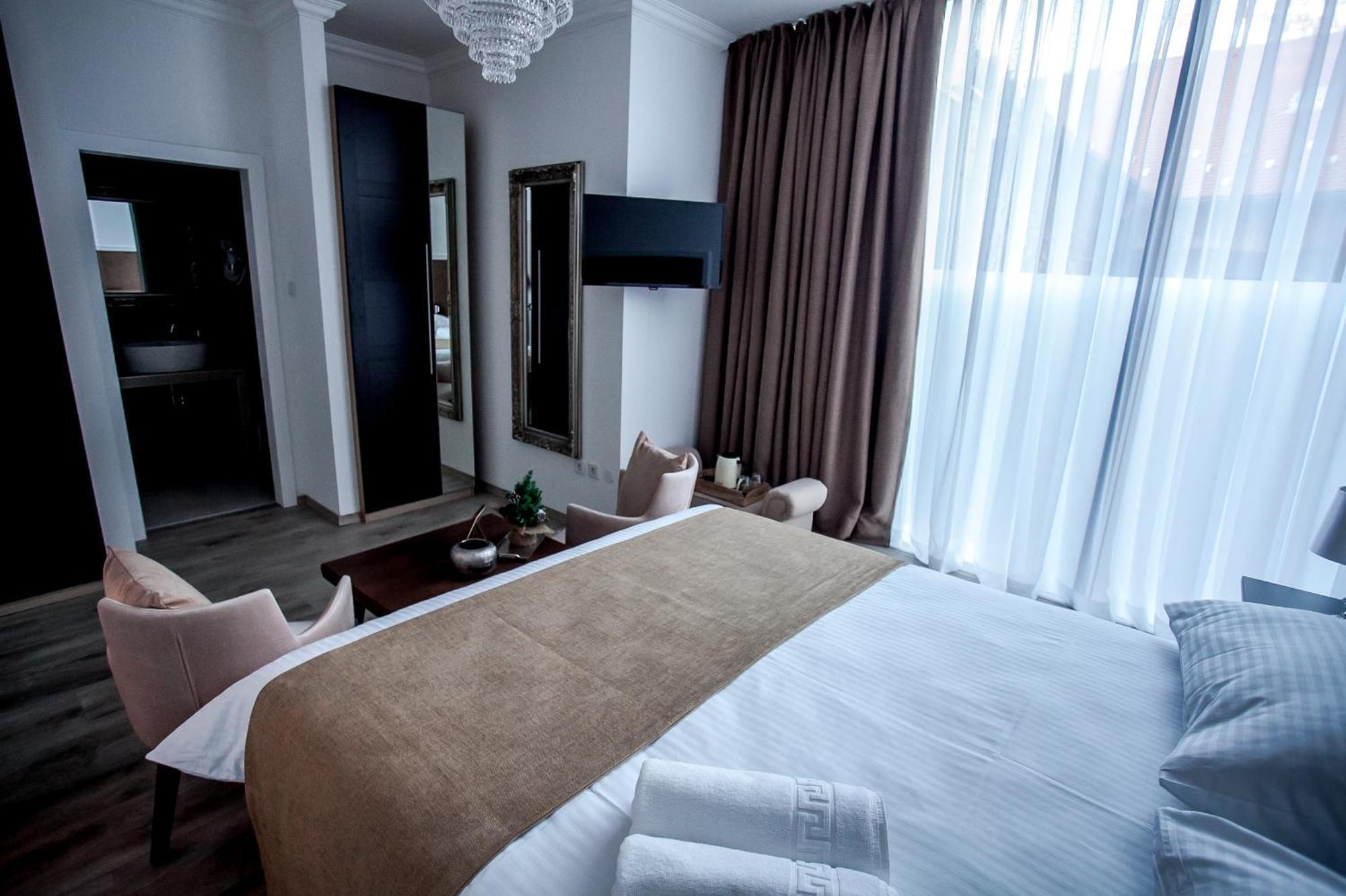 Flex Selfcheckins - Zagreb - Hostel - 8 Rooms - City Centre מראה חיצוני תמונה