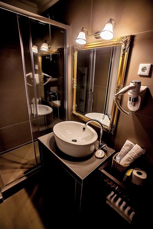 Flex Selfcheckins - Zagreb - Hostel - 8 Rooms - City Centre מראה חיצוני תמונה
