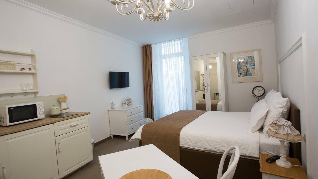Flex Selfcheckins - Zagreb - Hostel - 8 Rooms - City Centre מראה חיצוני תמונה